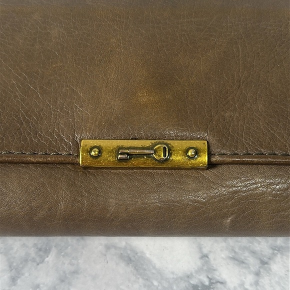 Fossil Wallet Knox Flap Clutch Brown Olive Pebbled Leather Brass Hardware - Picture 7 of 7